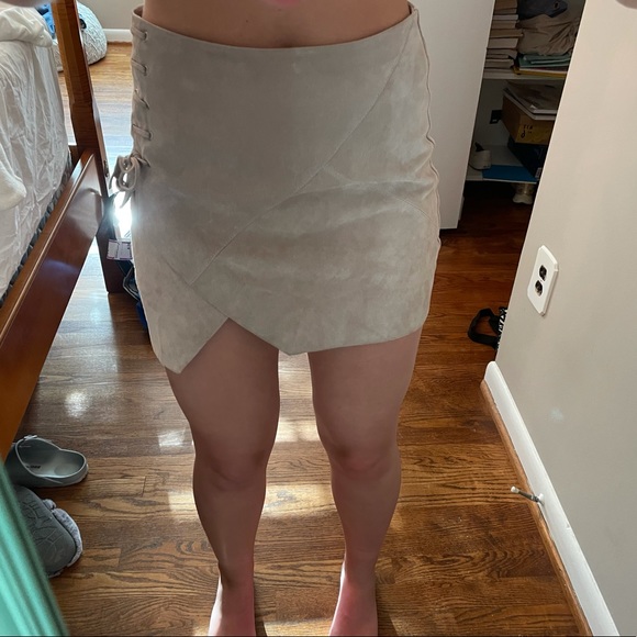 Blank NYC mini skirt - Picture 3 of 4